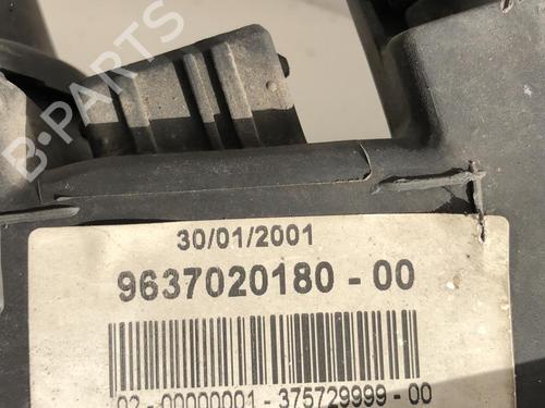 Used Left headlight CITROËN XSARA (N1) 1.9 TD (90 hp) 18217693