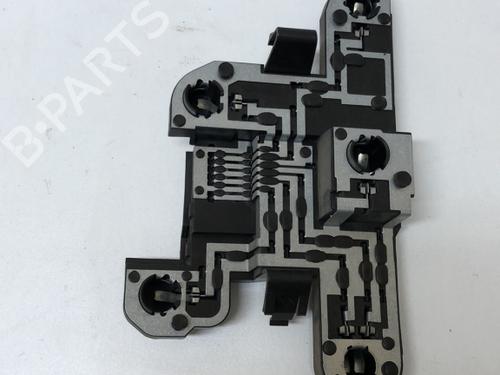 Used Lamp holder Lamp holder RENAULT MEGANE I (BA0/1_) 1.6 16V (BA04, BA0B, BA11, BA1J, BA16, BA19, BA1K, BA1V,... (107 hp) 18211477 18211477