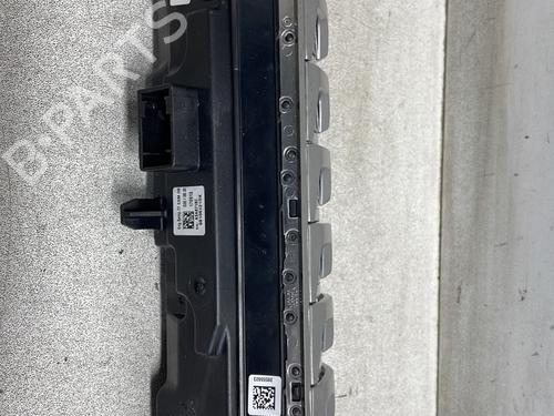 Used Switch Switch PEUGEOT 5008 II (MC_, MJ_, MR_, M4_) 1.6 BlueHDi 120 (MCBHZH, MCBHZW) (120 hp) 27637606 27637606