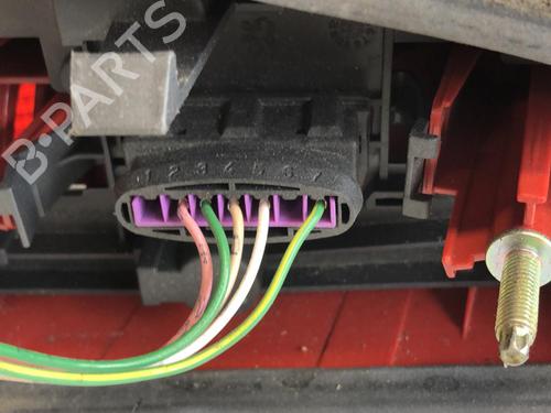 Used Right taillight PEUGEOT 106 II (1A_, 1C_) 1.1 i (60 hp) 18217704