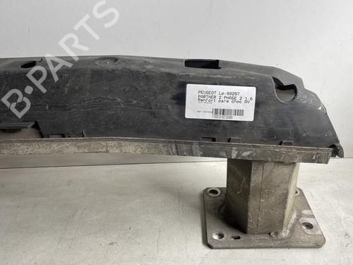 Used Front bumper reinforcement Front bumper reinforcement 24227100 24227100