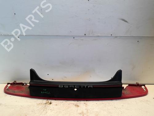 Used Rear center light CHEVROLET BERETTA Coupe (1_37) 3.1 (150 hp) 30750964