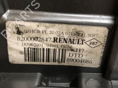 Used Right headlight RENAULT LAGUNA II (BG0/1_) 1.8 16V (BG04, BG0B, BG0C, BG0V) (117 hp) 18208617