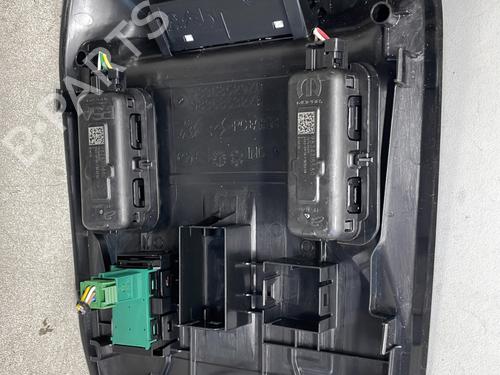 Interior roof light PEUGEOT 308 III (FB_, FH_, FP_, F3_, FM_) BlueHDi 130 (FBYHZL, FBYHZT) | BP27637733I8 