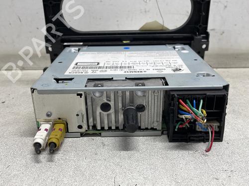 Used Radio Radio RENAULT KOLEOS I (HY_) 2.0 dCi (HY0K) (150 hp) 28490477 28490477