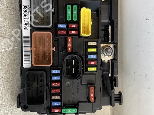 Fuse box CITROËN C3 II (SC_) 1.6 BlueHDi 100 | BP26581248E1 