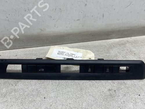 Used Switch PEUGEOT EXPERT Van (V_) 2.0 BlueHDi 120 (122 hp) 30899963