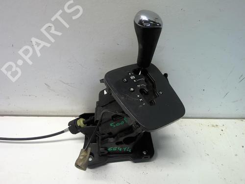 Used Gear lever Gear lever PEUGEOT 5008 (0U_, 0E_) 1.6 BlueHDi 120 (120 hp) 18229944 18229944