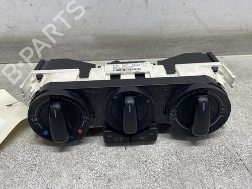 Used Climate control VW POLO V (6R1, 6C1) 1.6 TDI (90 hp) 32138522