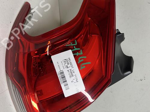 Used Left taillight Left taillight PEUGEOT 2008 I (CU_) 1.2 VTi (82 hp) 22654125 22654125