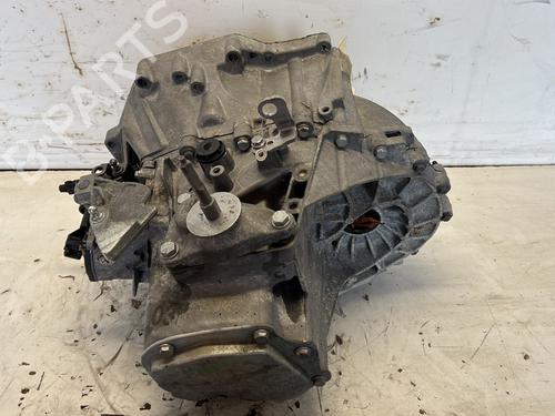 Gearbox PEUGEOT 5008 (0U_, 0E_) 1.6 HDi | BP25276512M3 