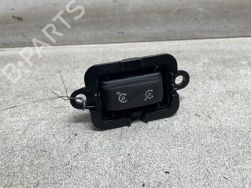 Used Electronic module RENAULT MEGANE III Hatchback (BZ0/1_, B3_) 1.6 dCi (BZ00, BZ12, BZ13) (130 hp) 31760986