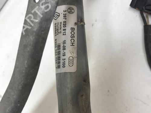 Used Front wipers mechanism RENAULT WIND (E4M_) 1.6 (E4MB, E4MC) (133 hp) 18228211