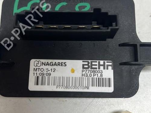 Used Heater resistor PEUGEOT 5008 (0U_, 0E_) 2.0 HDi 150 / BlueHDi 150 (150 hp) 18212513