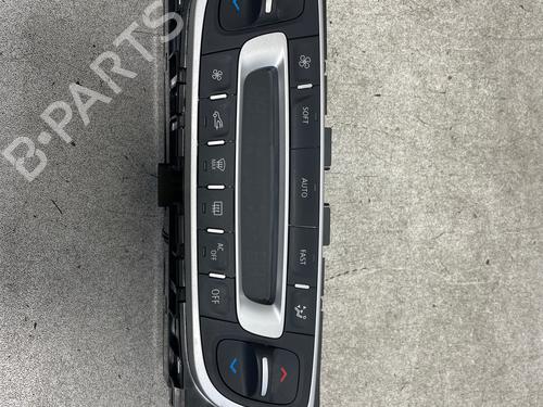 climate-control-renault-megane-iii-hatchback-bz01_-b3_-2008-34242102 main image