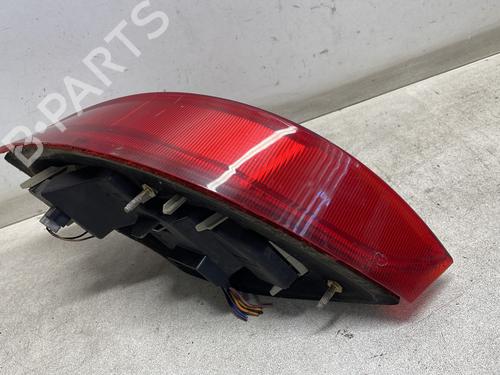 Farolim direito Farolim direito FORD KA (RB_) 1.3 i (60 hp) 27527892 27527892