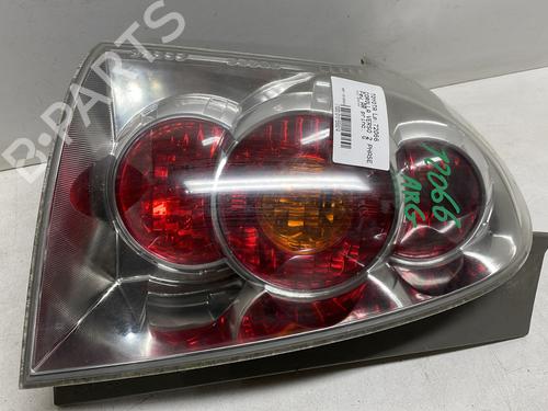 Used Left taillight Left taillight TOYOTA COROLLA Verso (ZER_, ZZE12_, R1_) 2.2 D-4D (AUR10_, AUR10R) (136 hp) 25276488 25276488
