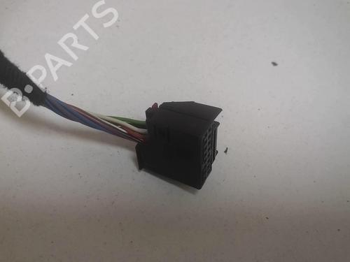 Used Left mirror VW PASSAT B6 Variant (3C5) 2.0 TDI 16V (140 hp) 18221080