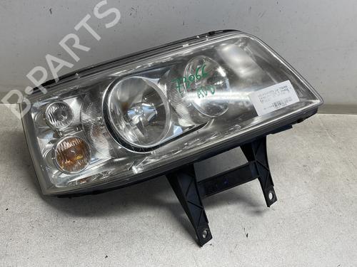 Used Right headlight VW TRANSPORTER T5 Bus (7HB, 7HJ, 7EB, 7EJ) 2.5 TDI (174 hp) 28541195