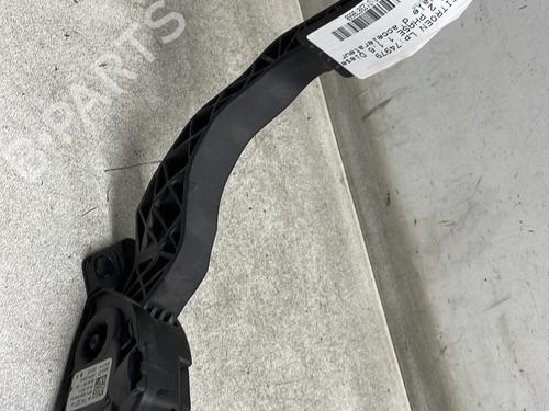 Used Pedal Pedal CITROËN C3 II (SC_) 1.6 HDi (92 hp) 33741405 33741405