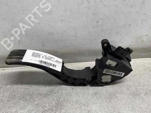 Pédale RENAULT MEGANE III Grandtour (KZ0/1) 1.5 dCi (KZ09, KZ0D, KZ1G, KZ29, KZ14, KZ1W, KZ10, KZ1F,... (110 hp) 31909811