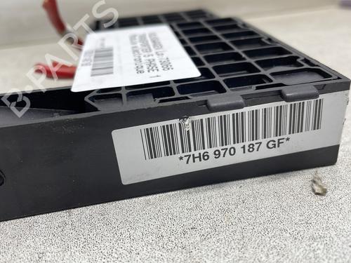 Used Electronic module Electronic module VW TRANSPORTER T5 Bus (7HB, 7HJ, 7EB, 7EJ) 2.5 TDI (174 hp) 28543677 28543677