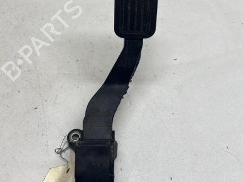 Used Pedal TOYOTA YARIS (_P9_) 1.4 D-4D (NLP90_, NLP90R) (90 hp) 18212373