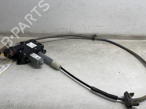 Used Electric handbrake PEUGEOT 5008 (0U_, 0E_) 1.6 HDi (110 hp) 32141338