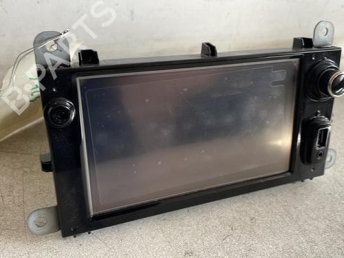 Used Radio Radio RENAULT CLIO IV Grandtour (KH_) 1.5 dCi 90 (KHN3, KHN4) (90 hp) 29282401 29282401