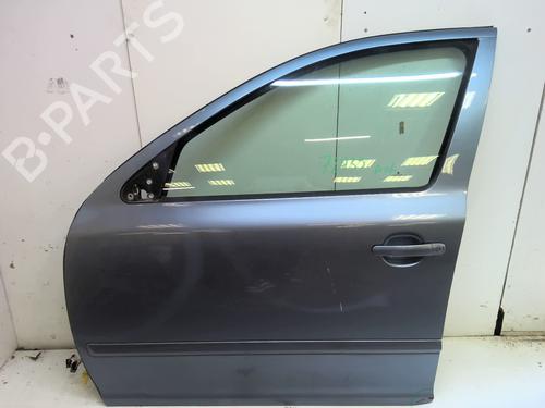 Left front door SKODA OCTAVIA II Combi (1Z5) 1.6 TDI 1Z0831055