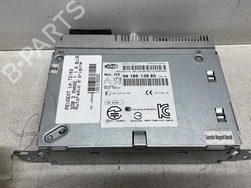 Used Radio Radio PEUGEOT 308 II (LB_, LP_, LW_, LH_, L3_) 1.6 BlueHDi 120 (120 hp) 25732224 25732224