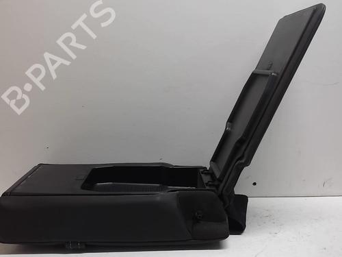 Used Armrest / Center console Armrest / Center console CITROËN C5 III (RD_) 2.0 HDi (RDRHD8, RDRHDJ, RDRHR8, RDRHRJ) (136 hp) 18215211 18215211