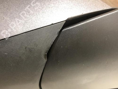 Used Right mirror Right mirror 18213145 18213145