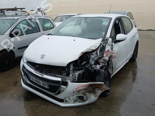 Brugte PEUGEOT 208 I (CA_, CC_) 1.5 BlueHDI 100 (102 hp) 4336592