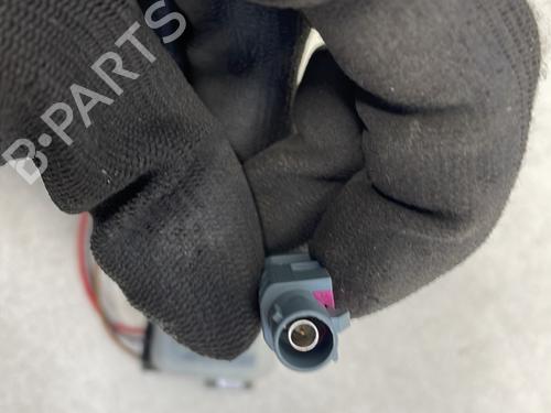 Used Tailgate handle Tailgate handle VW GOLF VII (5G1, BQ1, BE1, BE2) 1.0 TSI (110 hp) 32673057 32673057