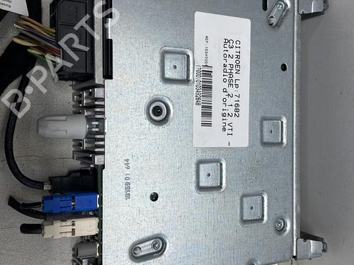 Used Radio CITROËN C3 II (SC_) 1.2 VTi 82 (82 hp) 24496211