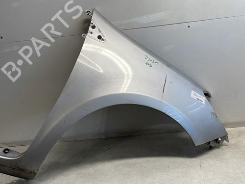 Used Right front fenders RENAULT CLIO III (BR0/1, CR0/1) 1.5 dCi (C/BR0G, C/BR1G) (68 hp) 27279529