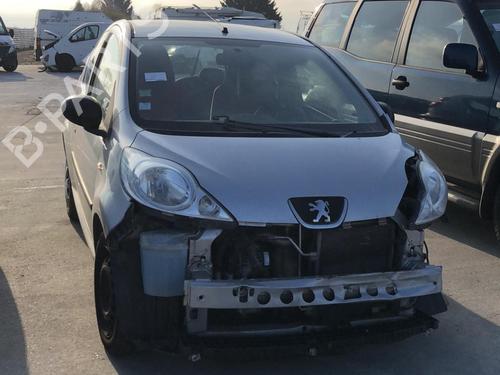 Right taillight PEUGEOT 107 (PM_, PN_) 1.0 | BP18210305C35 