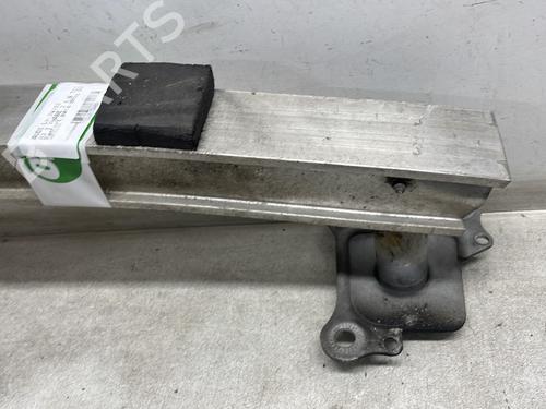 Front bumper reinforcement AUDI A3 (8L1) 1.9 TDI | BP30670179C109