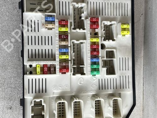 Used Fuse box Fuse box RENAULT MEGANE III Coupe (DZ0/1_) 1.4 TCe (DZ0F, DZ1V) (131 hp) 29288097 29288097