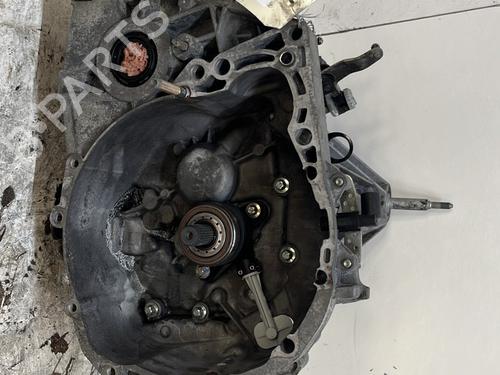 gearbox-renault-scenic-ii-jm01_-2003-2004-2005-2006-2007-2008-2009-2010-29146175 main image