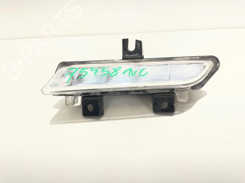 Used Left daytime light Left daytime light 37717749 37717749