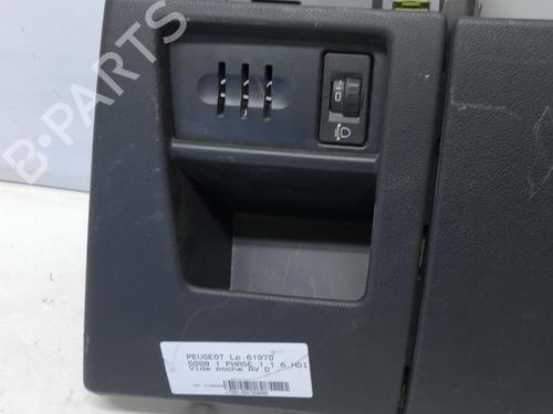 Glove box PEUGEOT 5008 (0U_, 0E_) 1.6 HDi | BP18228256C95 