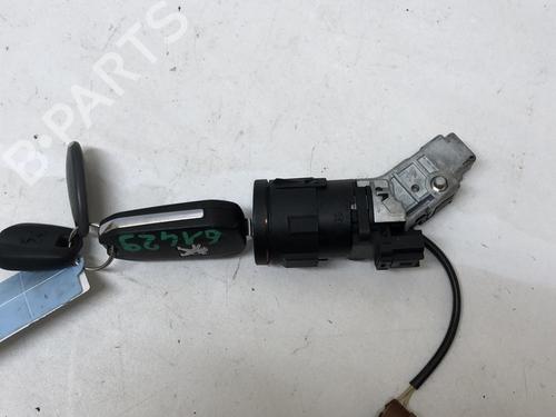 Used Ignition barrel Ignition barrel PEUGEOT 208 I (CA_, CC_) 1.6 HDi / BlueHDi 75 (75 hp) 18211113 18211113