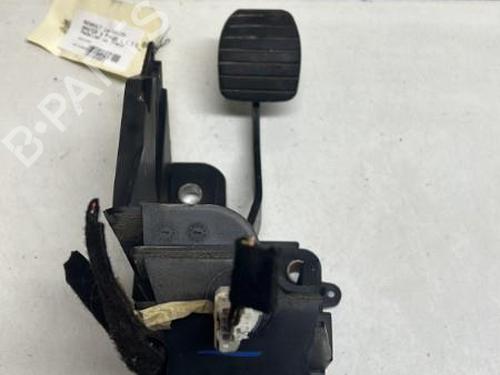 Used Pedal Pedal RENAULT MASTER III Van (FV) 2.3 dCi 125 FWD (FV0C, FV0D, FV0G, FV0H, FV0J, FV0K,... (125 hp) 18216089 18216089