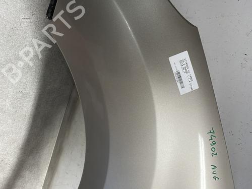Guarda-lamas esquerdo Guarda-lamas esquerdo CITROËN C3 I (FC_, FN_) [2002-2013] 33876297 33876297