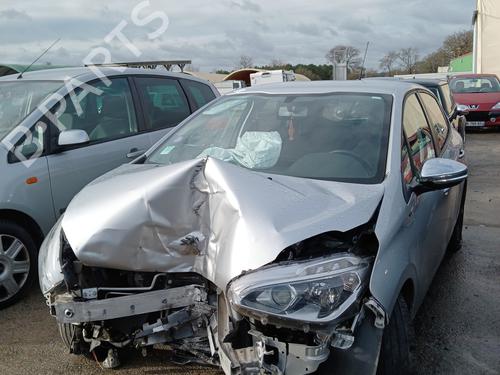 Radio PEUGEOT 208 I (CA_, CC_) 1.2 VTI 82 | BP31068702E6