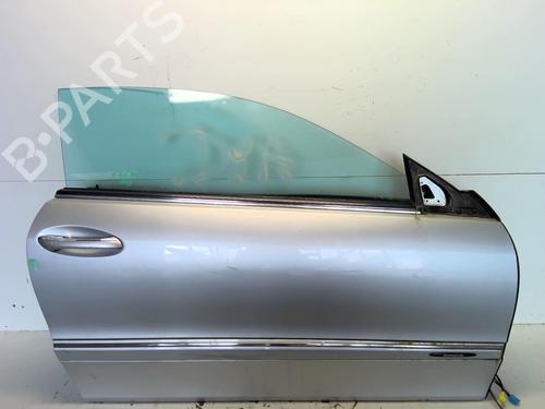 Used Right front door Right front door MERCEDES-BENZ CLK (C209) CLK 270 CDI (209.316) (170 hp) 18350705 18350705