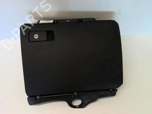 Used Glove box Glove box VW PASSAT B7 Variant (365) 2.0 TDI (140 hp) 18218694 18218694
