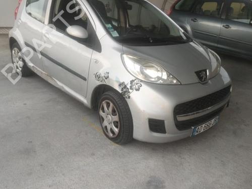 Right taillight PEUGEOT 107 (PM_, PN_) 1.4 HDi | BP18210868C35 